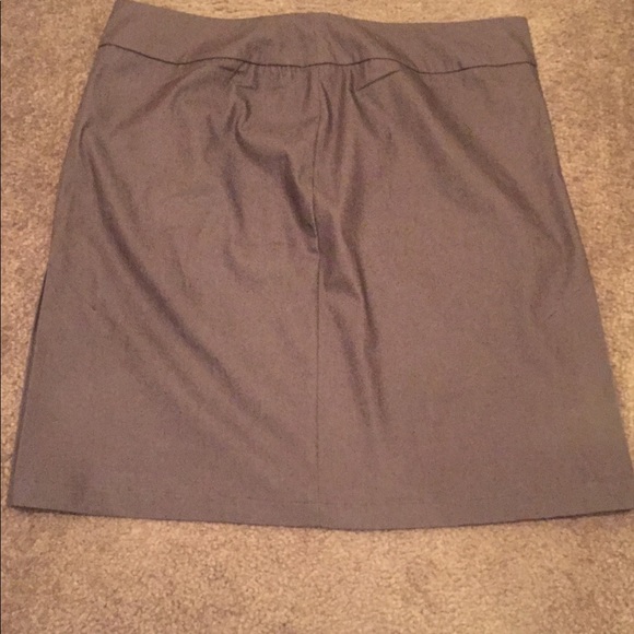 New York and Company Skirt Suit Size XL/18 - Picture 4 of 8